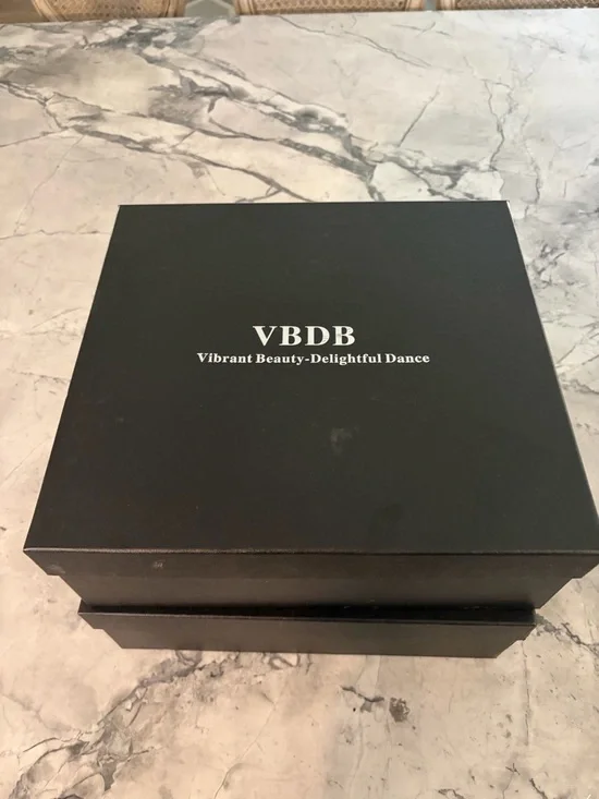 VBDB Lace Brown Knee High Boots - Picture 2 of 6